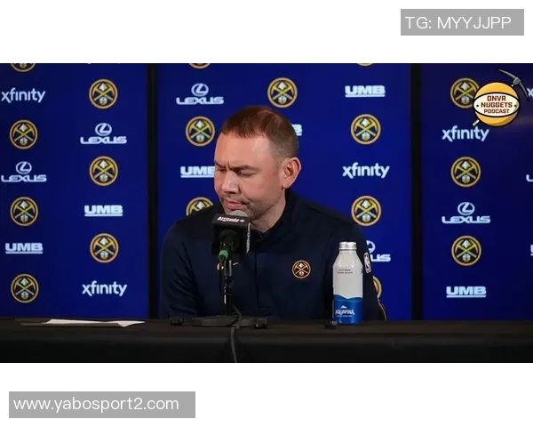 阿德尔曼赞穆雷状态出色并对其休赛期组织训练表示欣慰