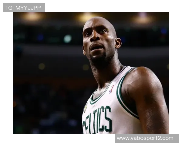 加内特透露与文班深入探讨攻防技巧与心态调整未涉及垃圾话内容