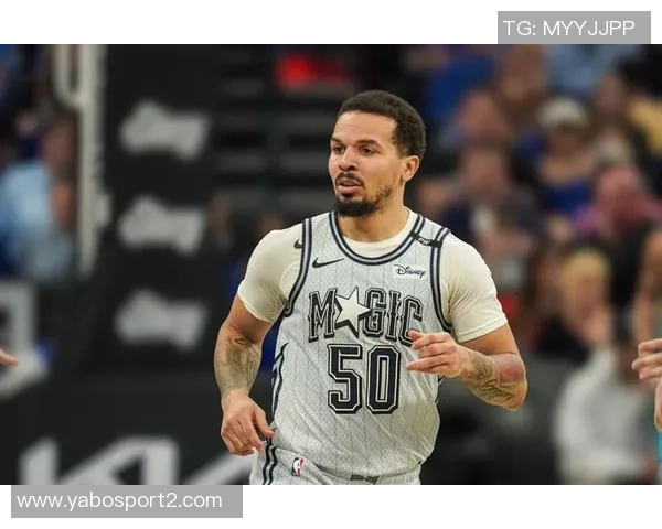 布克谈雷霆卫冕之路认为他们是所有球队的挑战目标