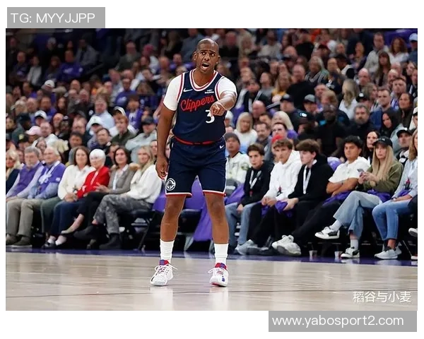 保罗掌舵经验丰富助攻8次虽无得分但贡献3篮板3抢断表现出色 保罗掌舵经验丰富助攻8次虽无得分但贡献3篮板3抢断表现出色