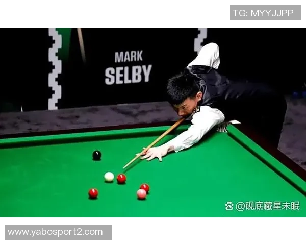 华子半场火力全开三分球连中三记贡献19分5板2助却有6次失误令人遗憾